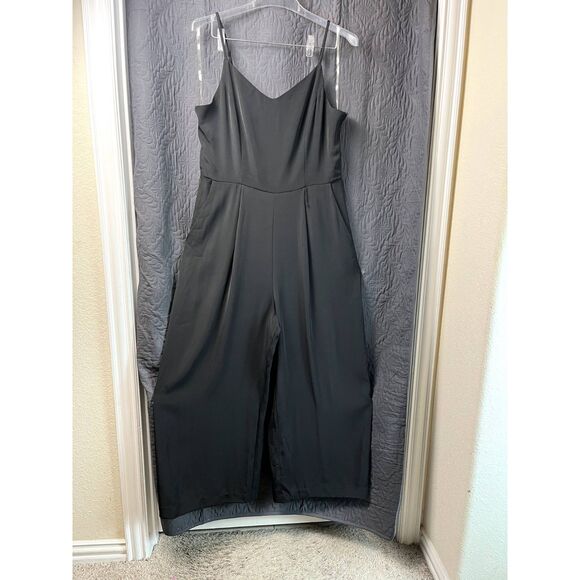 Nine West Spaghetti Strap Wide-Leg  VNeck Chic Classic Jumpsuit NO BELT SZ L:NWT - Picture 1 of 8